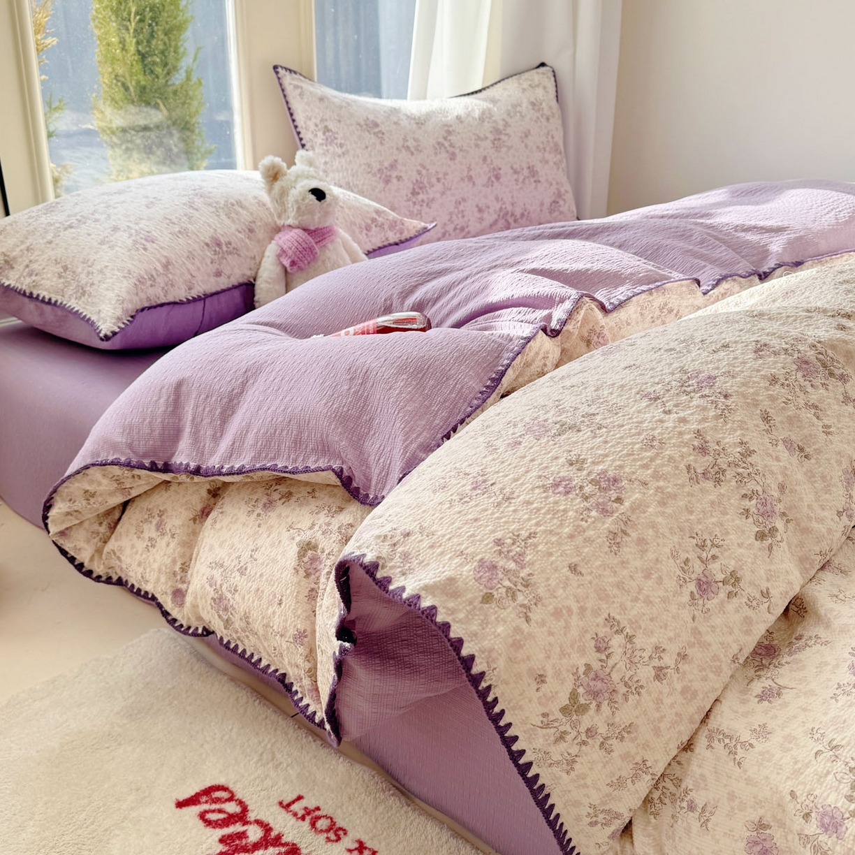 91家纺网 家纺一手货源 找家纺 玉海棠家纺 2026新款高品质A类泡芙纱甜栗贝壳边套件系列-小红书推荐（110g） 甜栗-柔紫碎花屿