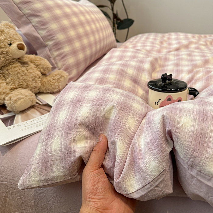 91家纺网 家纺一手货源 找家纺 麦朵家居 2026色织全棉水洗棉四件套暖格系列无印风床笠单被套长绒棉套件 暮光紫