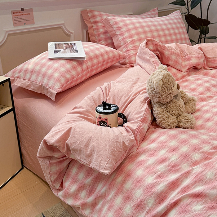 91家纺网 家纺一手货源 找家纺 麦朵家居 2026色织全棉水洗棉四件套暖格系列无印风床笠单被套长绒棉套件 樱花粉