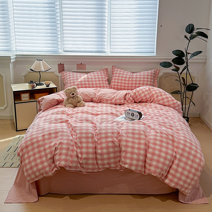 91家纺网 家纺一手货源 找家纺 麦朵家居 2026色织全棉水洗棉四件套暖格系列无印风床笠单被套长绒棉套件 樱花粉