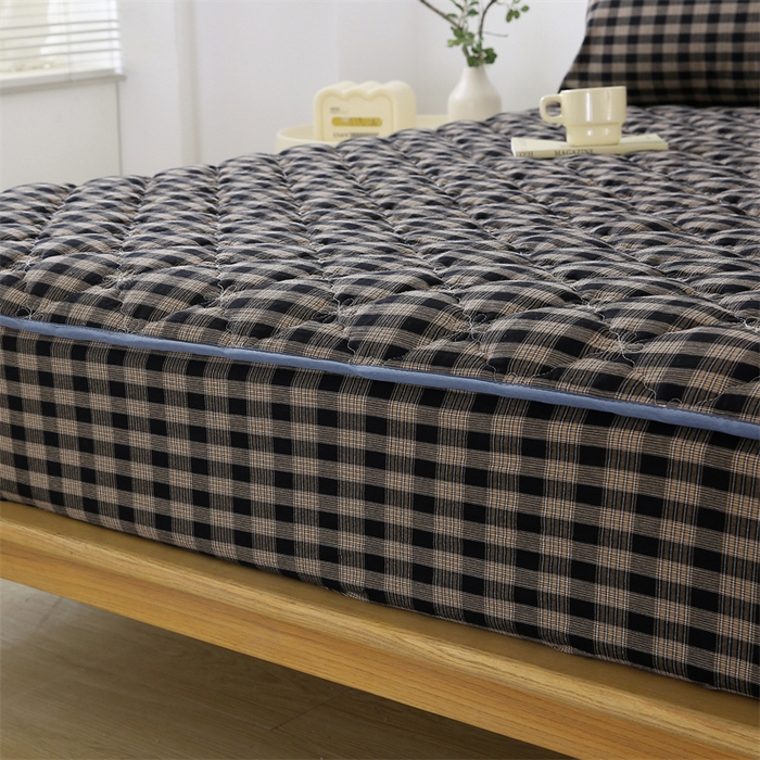 91家纺网 家纺一手货源 找家纺 乐逸家纺 2026新款日式100%全棉色织水洗棉夹棉床笠 日式全棉床笠重楼黑