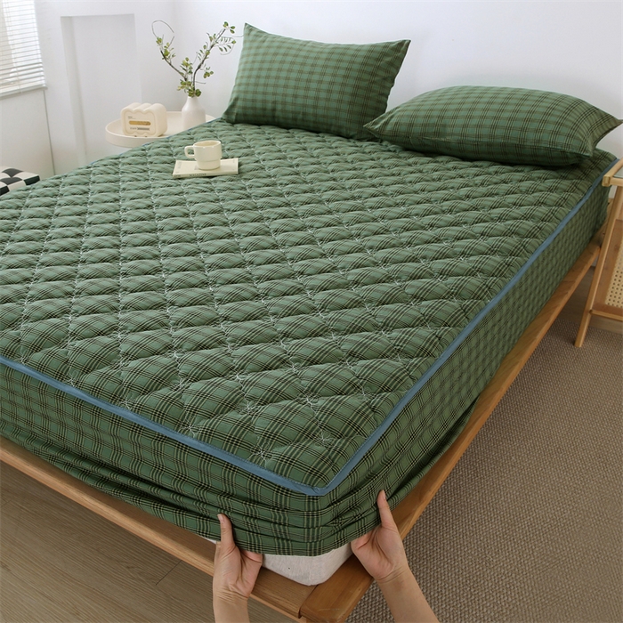 91家纺网 家纺一手货源 找家纺 乐逸家纺 2026新款日式100%全棉色织水洗棉夹棉床笠 日式全棉床笠重楼绿