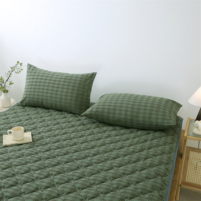 91家纺网 家纺一手货源 找家纺 乐逸家纺 2026新款日式100%全棉色织水洗棉夹棉床笠 日式全棉床笠重楼绿