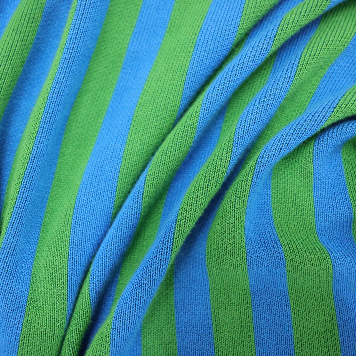 91家纺网 家纺一手货源 找家纺 暖绵绵家纺 2026新款丝光棉撞色条纹盖毯-海文（本款券后/折后零售价不得低于162元） 海文-蓝绿色