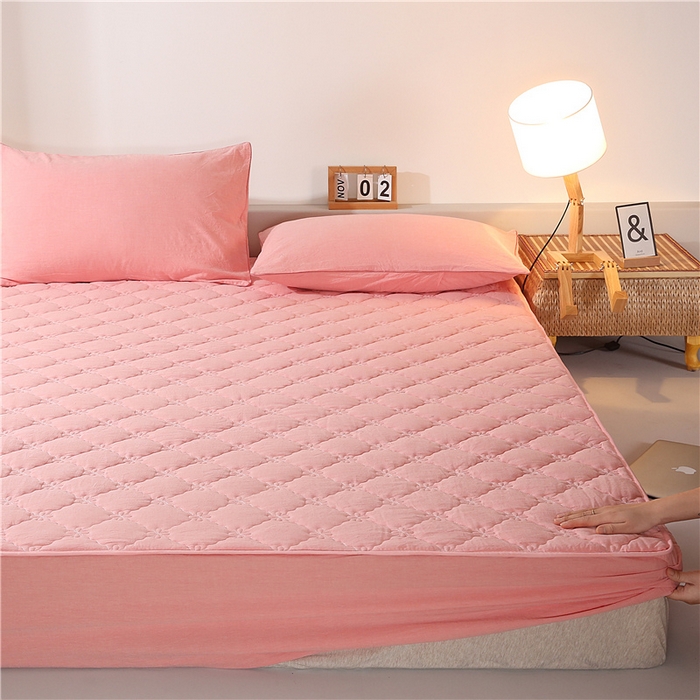 91家纺网 家纺一手货源 找家纺 乐逸家纺 2026新款日式100%全棉色织水洗棉夹棉床笠 日式水洗棉夹棉床笠-西瓜红