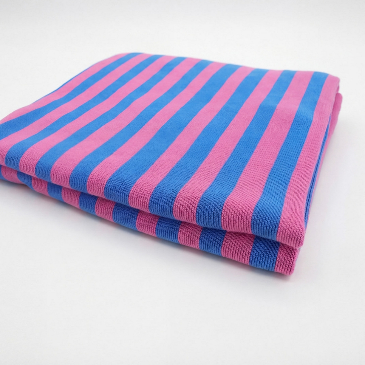 91家纺网 家纺一手货源 找家纺 暖绵绵家纺 2026新款丝光棉撞色条纹盖毯-海文（本款券后/折后零售价不得低于162元） 海文-蓝粉色