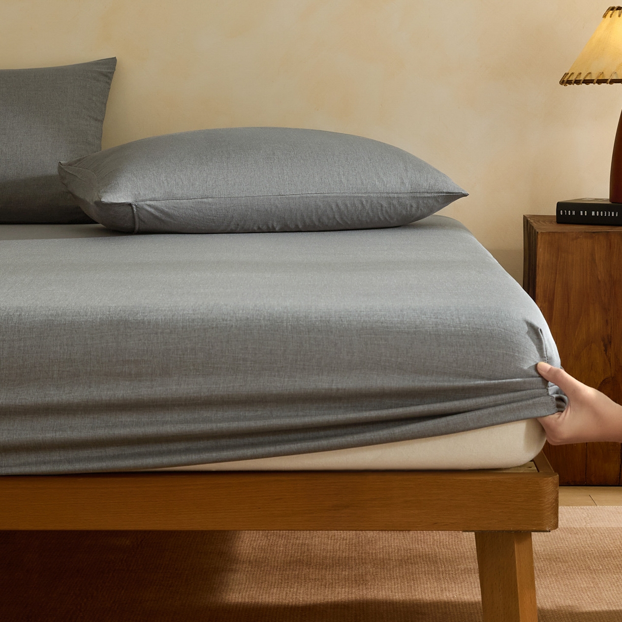 91家纺网 家纺一手货源 找家纺 衿成家纺 2026春夏新款竹纤维床笠凉感纹理感单床笠 床笠单件 竹纤维-浅灰