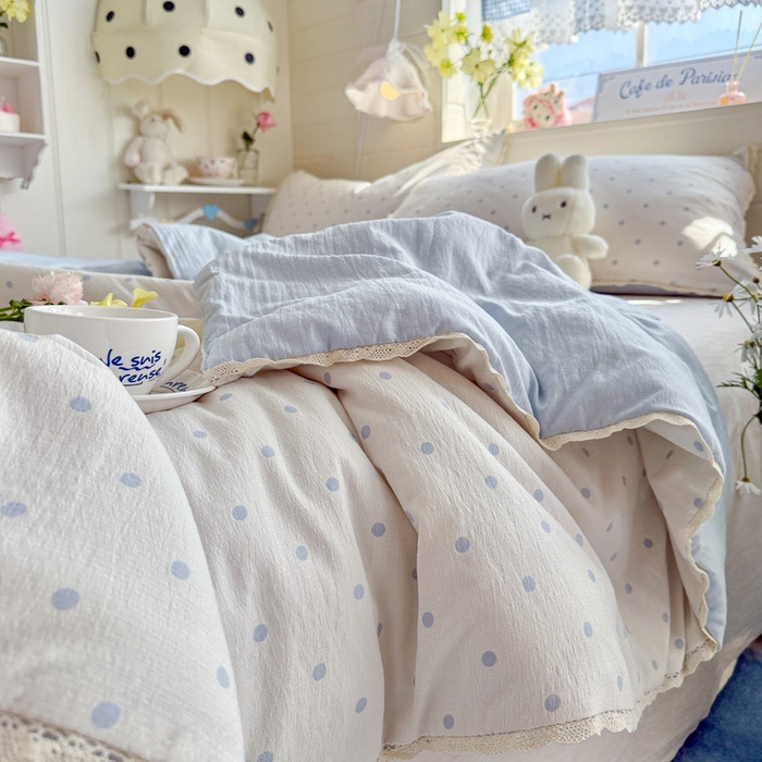 91家纺网 家纺一手货源 找家纺 优承佳生活馆 2026新款云感双层纱抗菌夏被夏凉被空调被 奶蓝波点