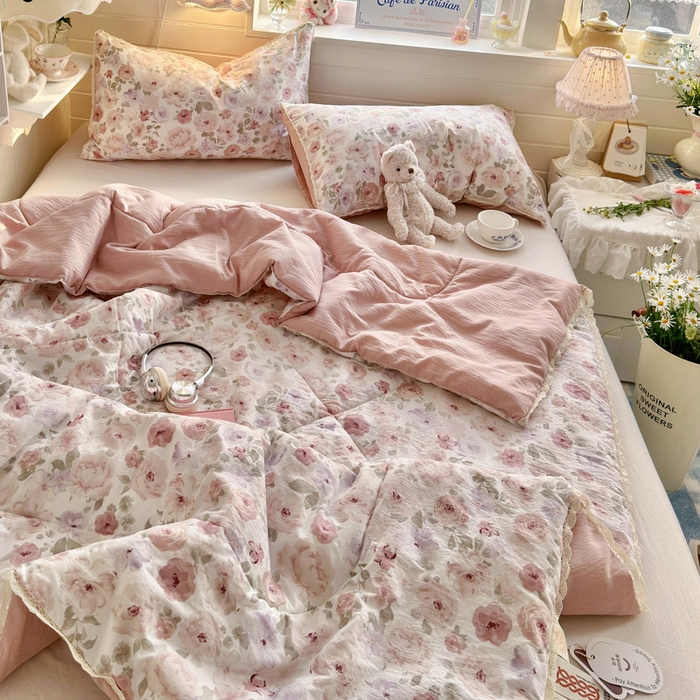 91家纺网 家纺一手货源 找家纺 优承佳生活馆 2026新款云感双层纱抗菌夏被夏凉被空调被 花间浅梦