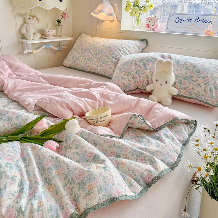 91家纺网 家纺一手货源 找家纺 优承佳生活馆 2026新款云感双层纱抗菌夏被夏凉被空调被 春芽浅漾