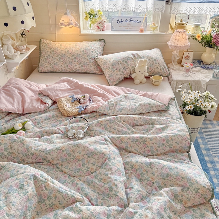 91家纺网 家纺一手货源 找家纺 优承佳生活馆 2026新款云感双层纱抗菌夏被夏凉被空调被 春芽浅漾