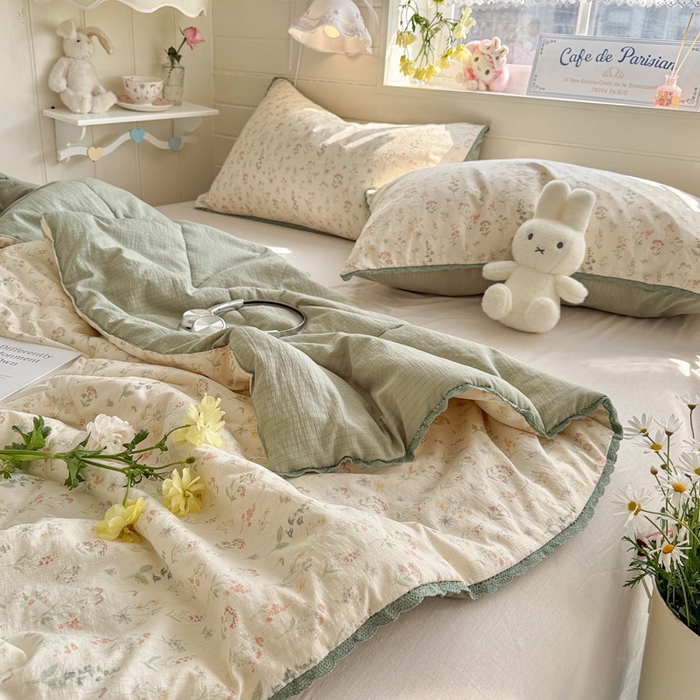 91家纺网 家纺一手货源 找家纺 优承佳生活馆 2026新款云感双层纱抗菌夏被夏凉被空调被 浅草花语