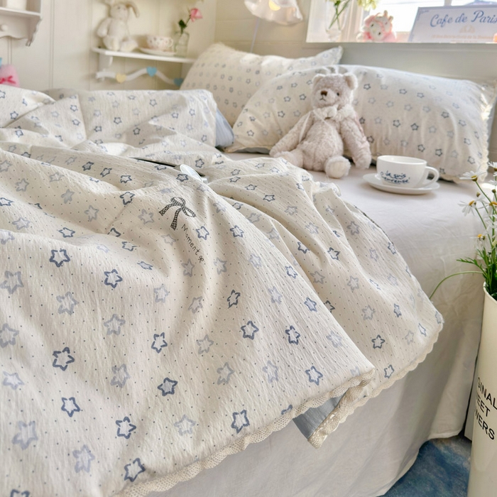 91家纺网 家纺一手货源 找家纺 优承佳生活馆 2026新款云感双层纱抗菌夏被夏凉被空调被 相思蓝韵