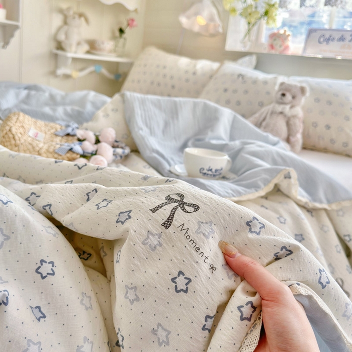 91家纺网 家纺一手货源 找家纺 优承佳生活馆 2026新款云感双层纱抗菌夏被夏凉被空调被 相思蓝韵