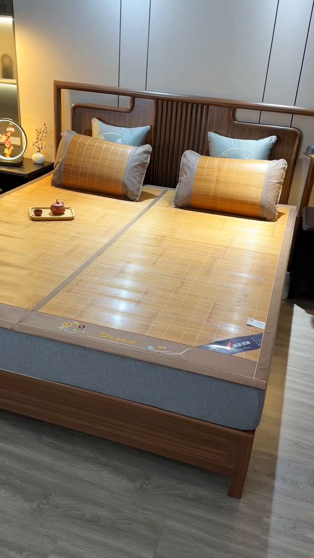 91家纺网 家纺一手货源 找家纺 鸣创 2026新款竹席凉席冰丝席碳化双面竹凉席草席藤席 步步高升