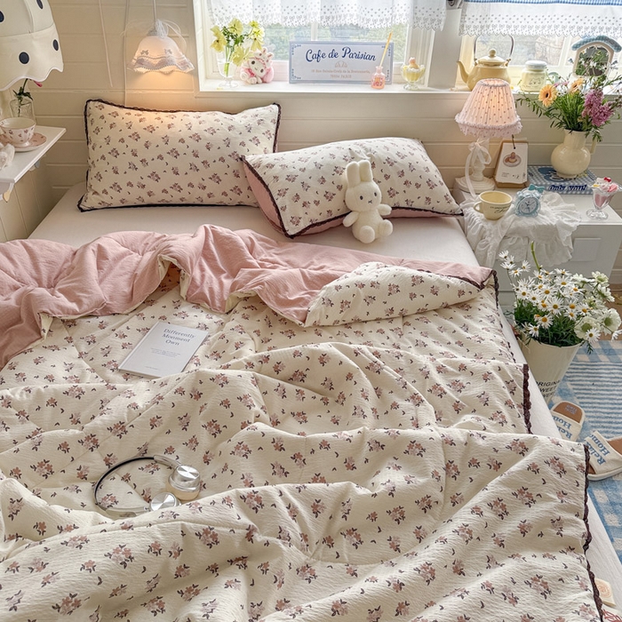 91家纺网 家纺一手货源 找家纺 优承佳生活馆 2026新款云感双层纱抗菌夏被夏凉被空调被 花枝语