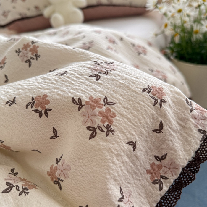 91家纺网 家纺一手货源 找家纺 优承佳生活馆 2026新款云感双层纱抗菌夏被夏凉被空调被 花枝语