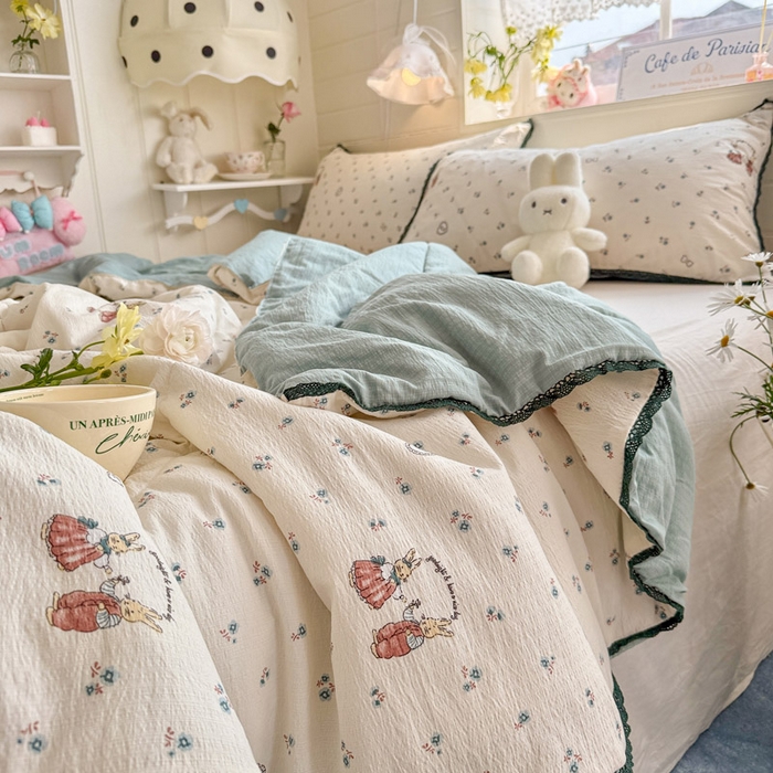 91家纺网 家纺一手货源 找家纺 优承佳生活馆 2026新款云感双层纱抗菌夏被夏凉被空调被 花间小兔