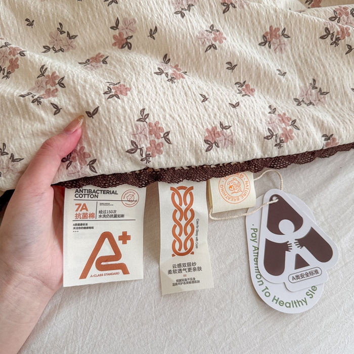 91家纺网 家纺一手货源 找家纺 优承佳生活馆 2026新款云感双层纱抗菌夏被夏凉被空调被 花枝语