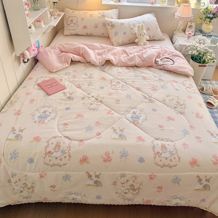 91家纺网 家纺一手货源 找家纺 优承佳生活馆 2026新款云感双层纱抗菌夏被夏凉被空调被 甜梦兔