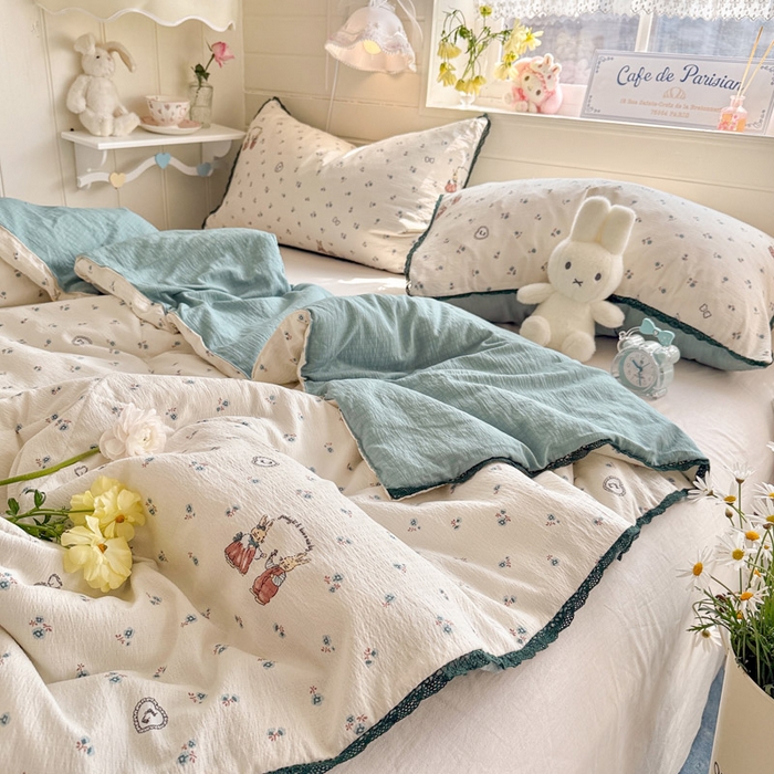 91家纺网 家纺一手货源 找家纺 优承佳生活馆 2026新款云感双层纱抗菌夏被夏凉被空调被 花间小兔