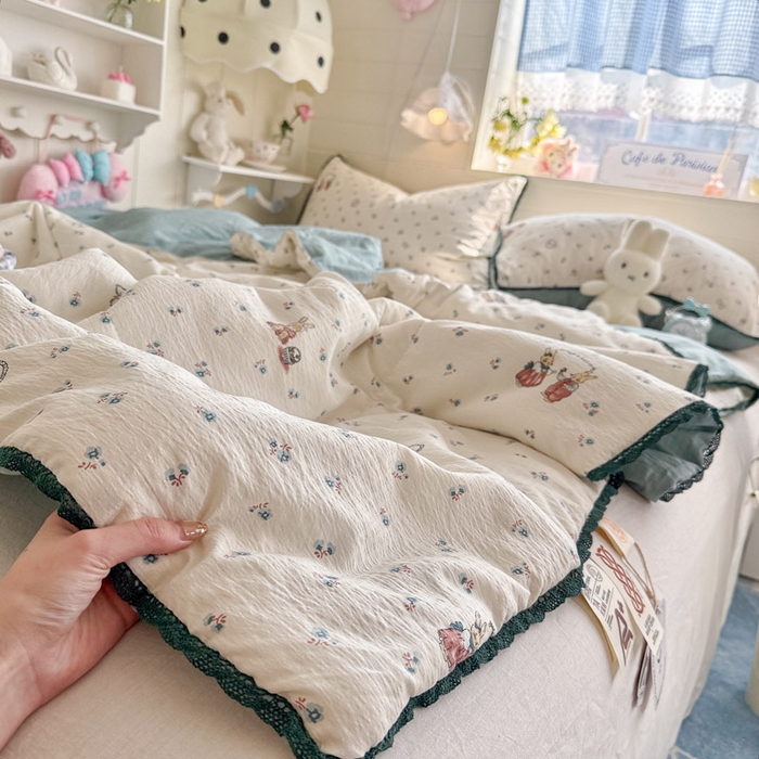 91家纺网 家纺一手货源 找家纺 优承佳生活馆 2026新款云感双层纱抗菌夏被夏凉被空调被 花间小兔