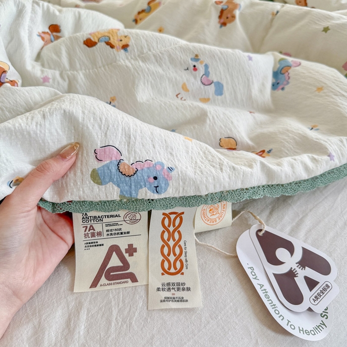 91家纺网 家纺一手货源 找家纺 优承佳生活馆 2026新款云感双层纱抗菌夏被夏凉被空调被 欢乐木马