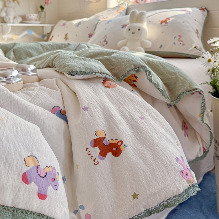 91家纺网 家纺一手货源 找家纺 优承佳生活馆 2026新款云感双层纱抗菌夏被夏凉被空调被 欢乐木马