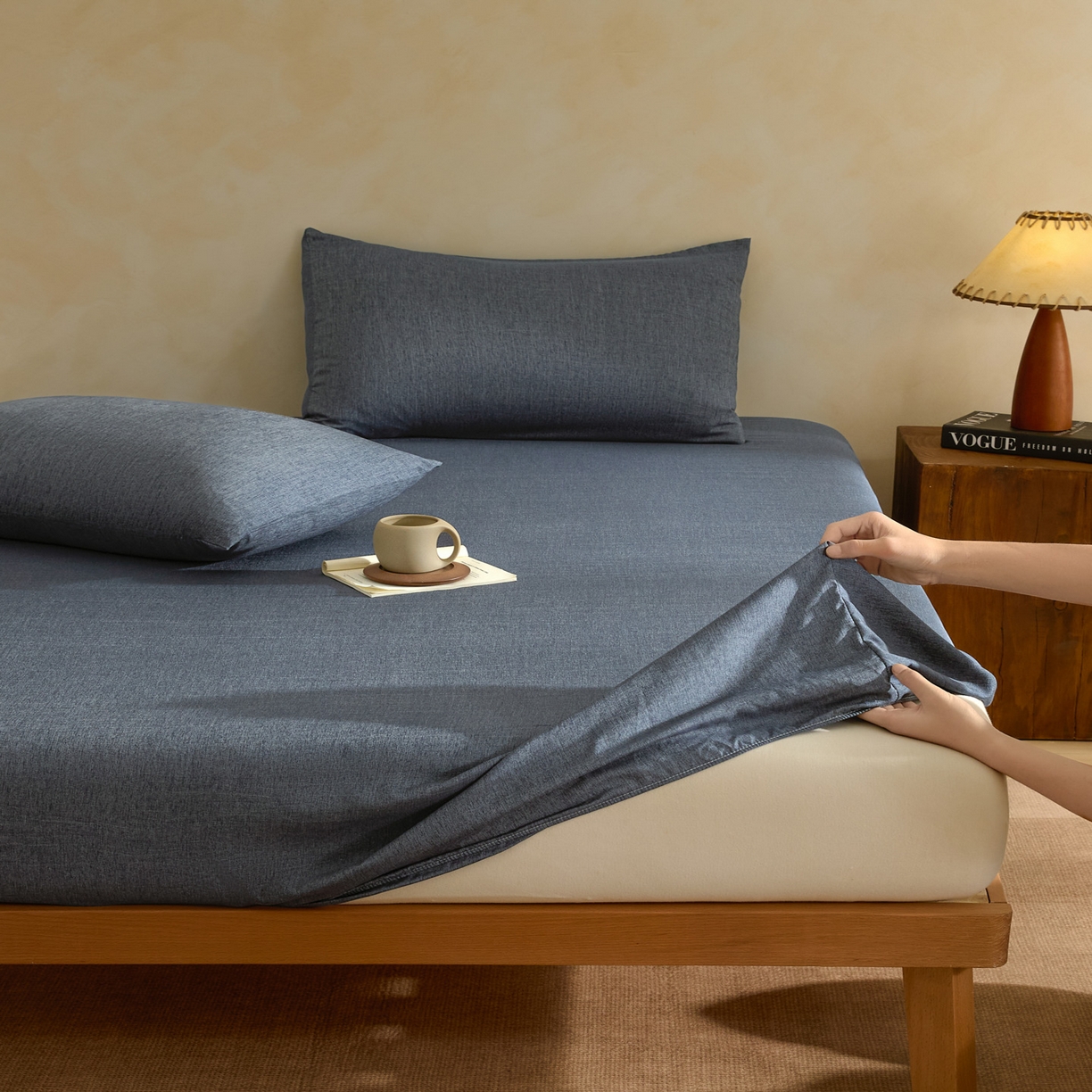 91家纺网 家纺一手货源 找家纺 衿成家纺 2026春夏新款竹纤维床笠凉感纹理感单床笠 床笠单件 竹纤维-深蓝