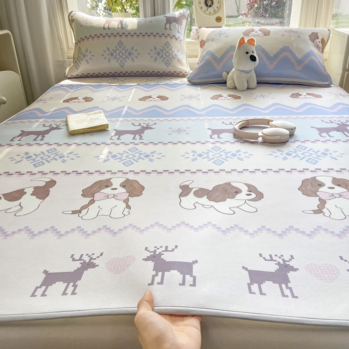 91家纺网 家纺一手货源 找家纺 麋兔 2026新款凉感小冰皮软席席子凉席 鹿犬小森林