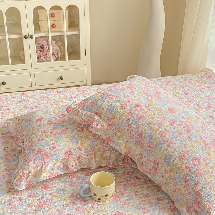 91家纺网 家纺一手货源 找家纺 昊川家纺 2026新款奶芙双层纱皱皱纱小清新多功能韩版花边床盖四件套 春日来信