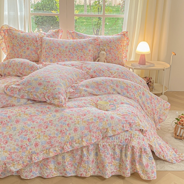 91家纺网 家纺一手货源 找家纺 昊川家纺 2026新款奶芙双层纱皱皱纱小清新多功能韩版花边床盖四件套 春日来信