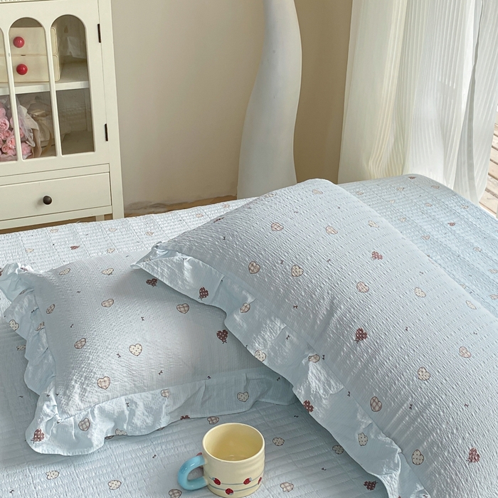 91家纺网 家纺一手货源 找家纺 昊川家纺 2026新款奶芙双层纱皱皱纱小清新多功能韩版花边床盖四件套 爱心气球-蓝