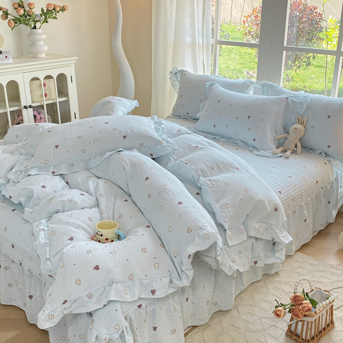 91家纺网 家纺一手货源 找家纺 昊川家纺 2026新款奶芙双层纱皱皱纱小清新多功能韩版花边床盖四件套 爱心气球-蓝