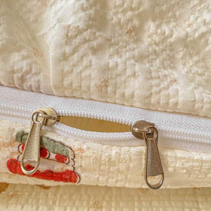 91家纺网 家纺一手货源 找家纺 昊川家纺 2026新款奶芙双层纱皱皱纱小清新多功能韩版花边床盖四件套 好朋友-奶杏