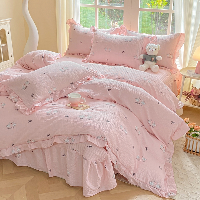 91家纺网 家纺一手货源 找家纺 昊川家纺 2026新款奶芙双层纱皱皱纱小清新多功能韩版花边床盖四件套 小天鹅-浅粉