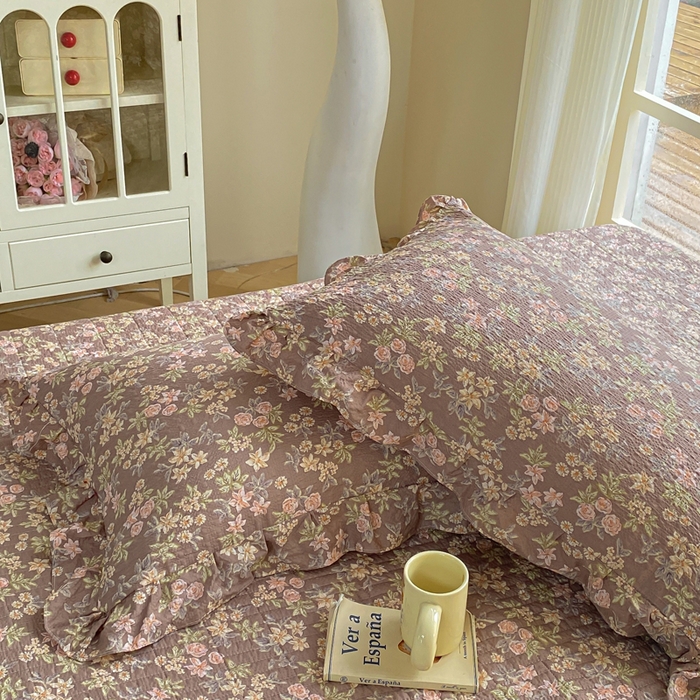 91家纺网 家纺一手货源 找家纺 昊川家纺 2026新款奶芙双层纱皱皱纱小清新多功能韩版花边床盖四件套 桔园晚香