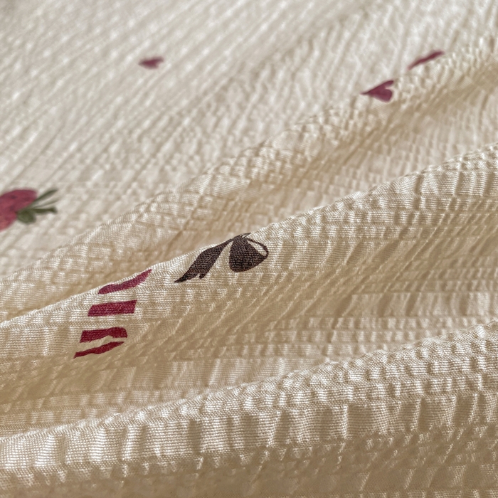 91家纺网 家纺一手货源 找家纺 昊川家纺 2026新款奶芙双层纱皱皱纱小清新多功能韩版花边床盖四件套 草莓日记