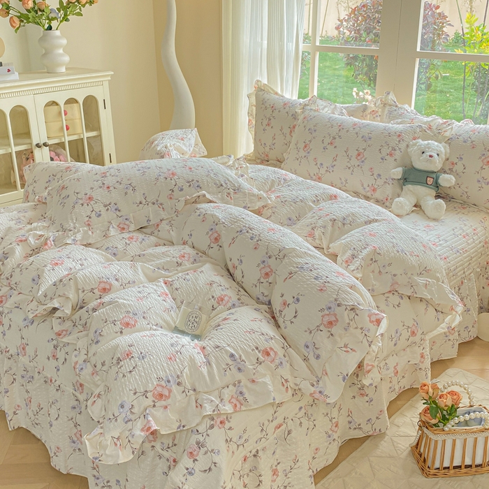 91家纺网 家纺一手货源 找家纺 昊川家纺 2026新款奶芙双层纱皱皱纱小清新多功能韩版花边床盖四件套 倾心-杏粉