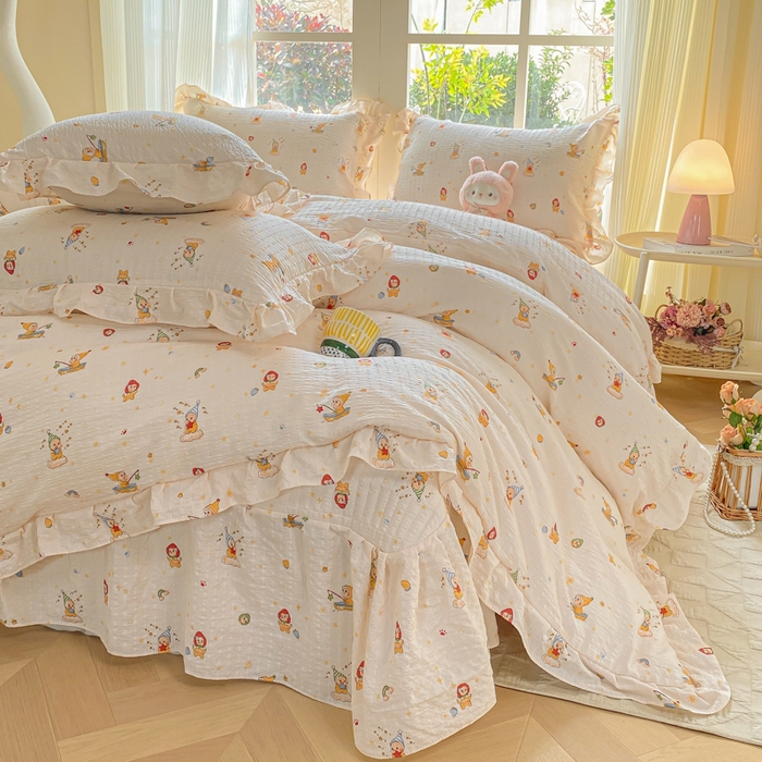 91家纺网 家纺一手货源 找家纺 昊川家纺 2026新款奶芙双层纱皱皱纱小清新多功能韩版花边床盖四件套 可爱星人