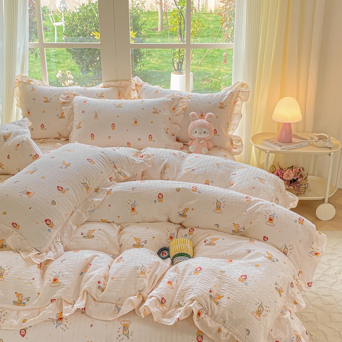 91家纺网 家纺一手货源 找家纺 昊川家纺 2026新款奶芙双层纱皱皱纱小清新多功能韩版花边床盖四件套 可爱星人