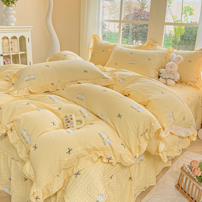 91家纺网 家纺一手货源 找家纺 昊川家纺 2026新款奶芙双层纱皱皱纱小清新多功能韩版花边床盖四件套 小天鹅-浅黄