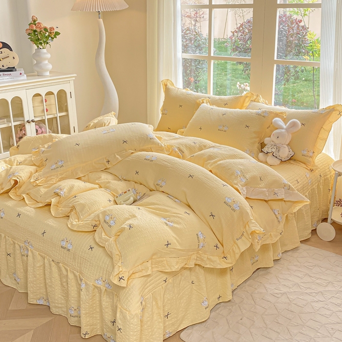 91家纺网 家纺一手货源 找家纺 昊川家纺 2026新款奶芙双层纱皱皱纱小清新多功能韩版花边床盖四件套 小天鹅-浅黄