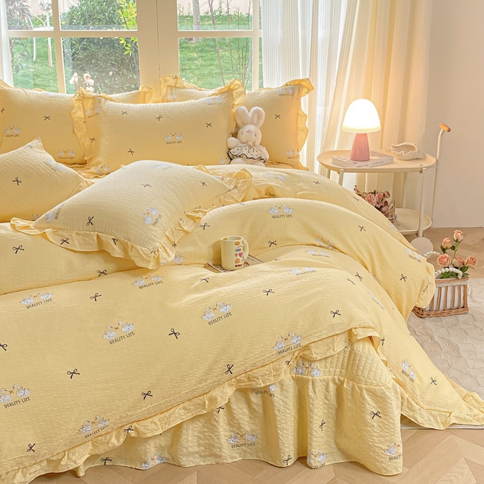 91家纺网 家纺一手货源 找家纺 昊川家纺 2026新款奶芙双层纱皱皱纱小清新多功能韩版花边床盖四件套 小天鹅-浅黄