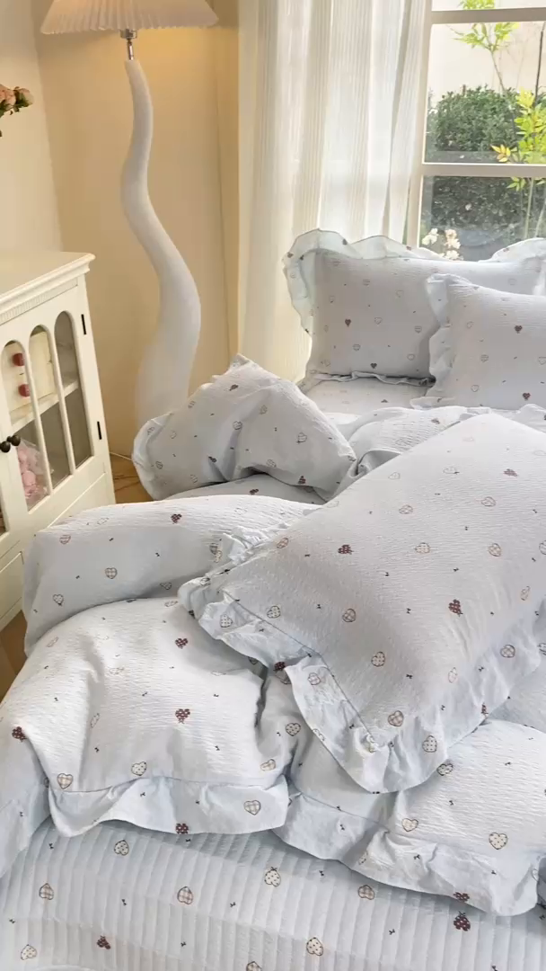 91家纺网 家纺一手货源 找家纺 （总）昊川家纺 2026新款奶芙双层纱皱皱纱小清新多功能韩版花边床盖四件套