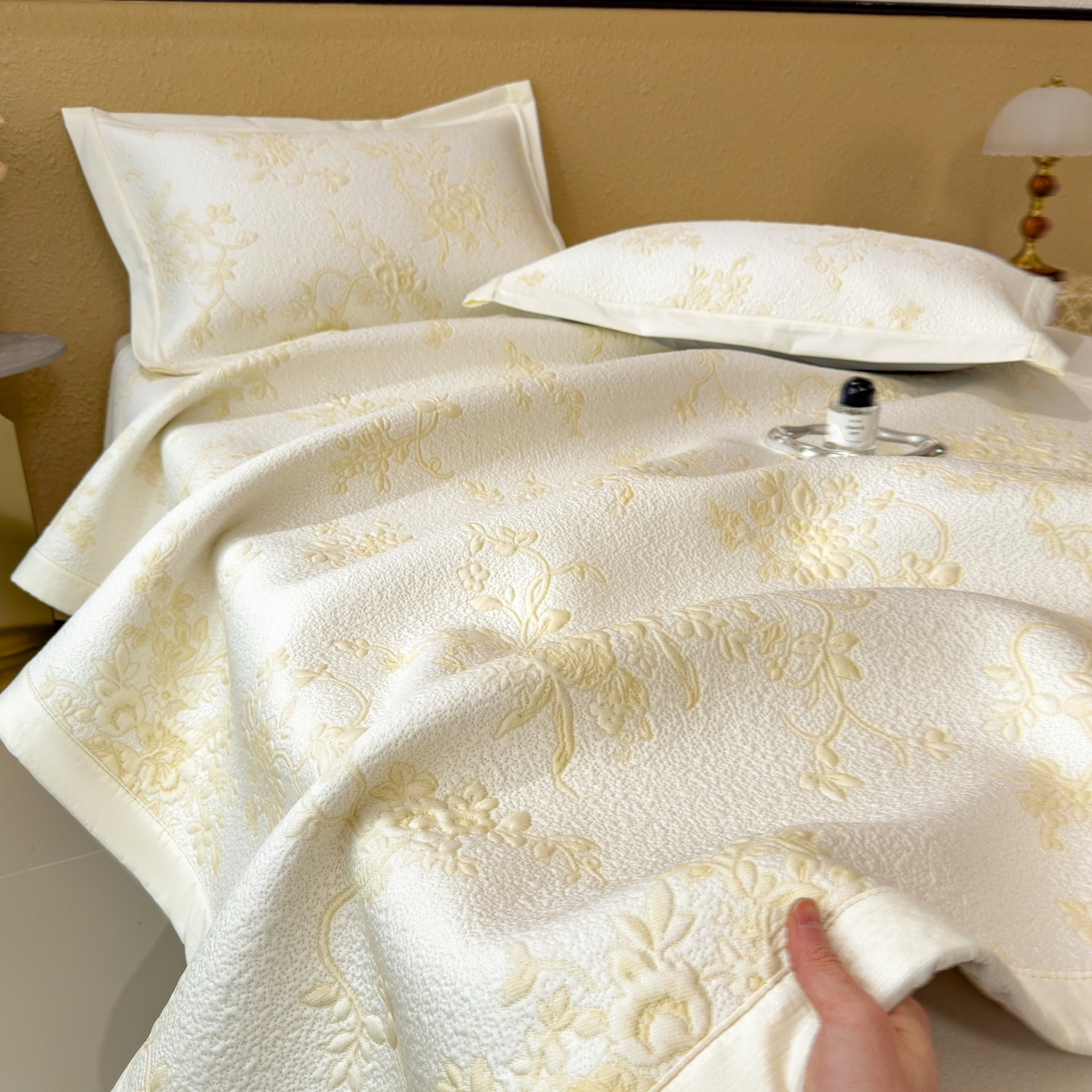 91家纺网 家纺一手货源 找家纺 孩子王家纺 2026新款夏天冰丝A类母婴级凉感值过0.21冰豆豆家用凉席子夏季-思琳娜 思琳娜-淡黄