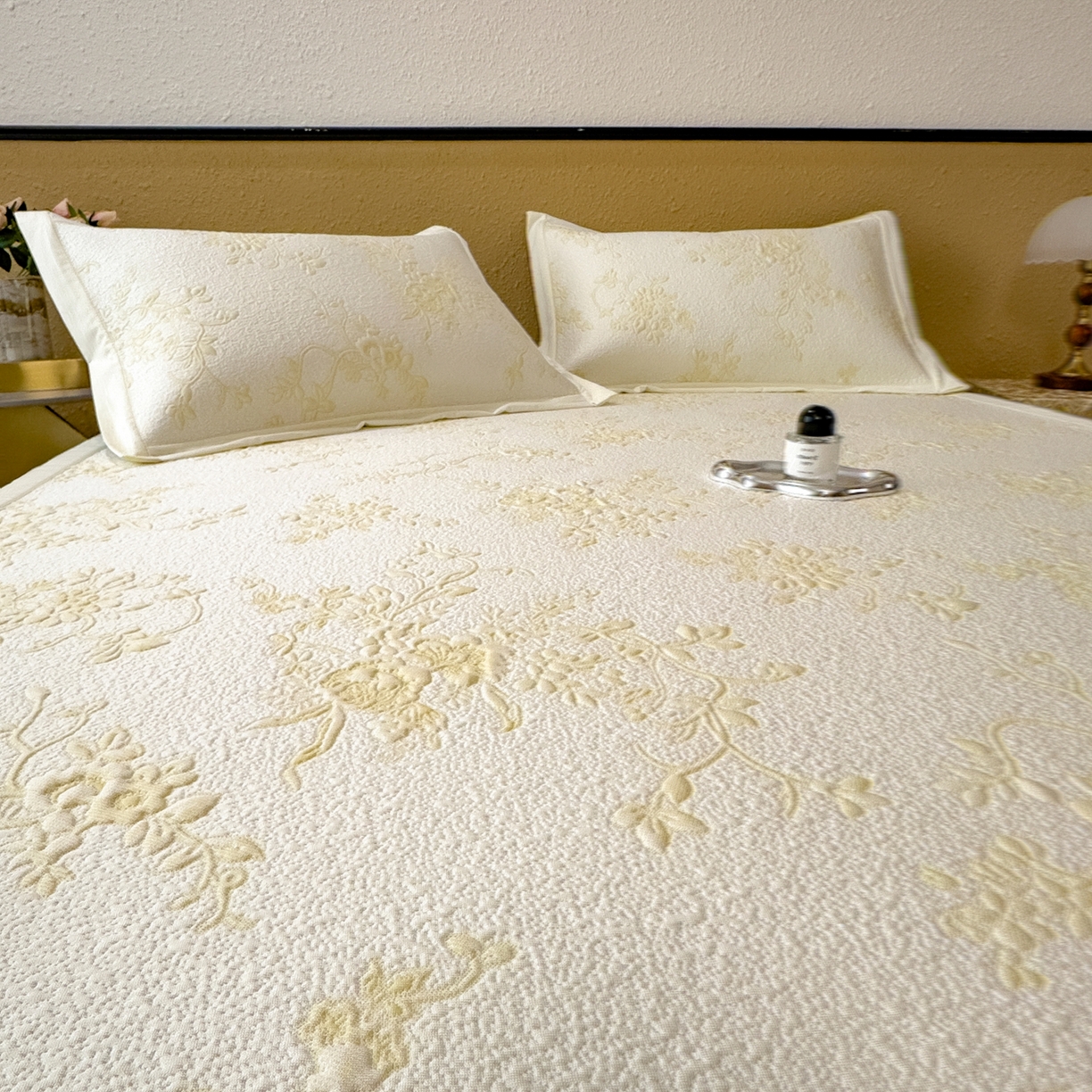 91家纺网 家纺一手货源 找家纺 孩子王家纺 2026新款夏天冰丝A类母婴级凉感值过0.21冰豆豆家用凉席子夏季-思琳娜 思琳娜-淡黄