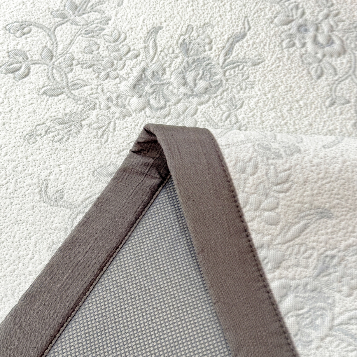 91家纺网 家纺一手货源 找家纺 孩子王家纺 2026新款夏天冰丝A类母婴级凉感值过0.21冰豆豆家用凉席子夏季-思琳娜 思琳娜-淡蓝