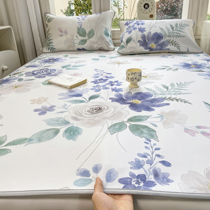 91家纺网 家纺一手货源 找家纺 麋兔 2026新款凉感小冰皮软席席子凉席 雾蓝花屿