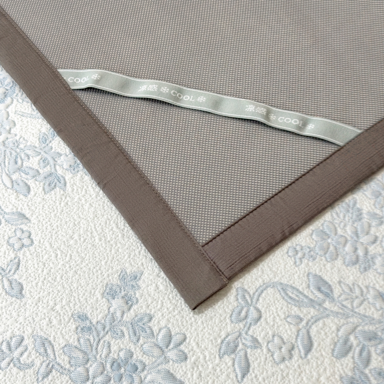 91家纺网 家纺一手货源 找家纺 孩子王家纺 2026新款夏天冰丝A类母婴级凉感值过0.21冰豆豆家用凉席子夏季-思琳娜 思琳娜-天空蓝